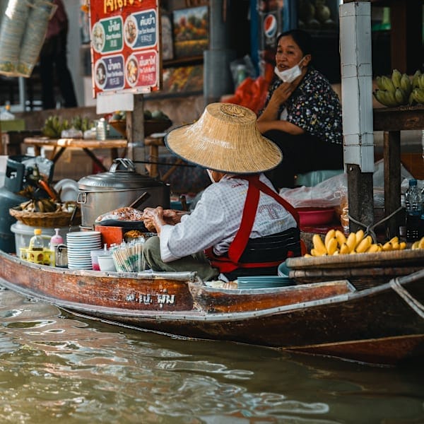 2 for 1 Vietnam & Thailand: Halong Bay meets Floating Market