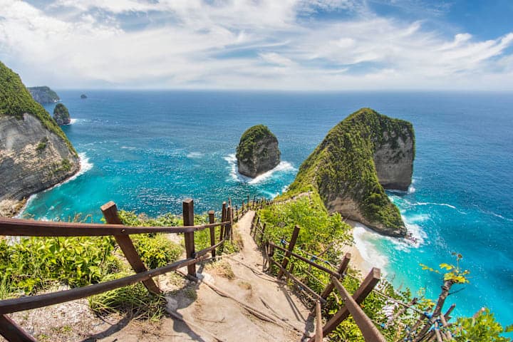 Ganztägige Tour nach Nusa Penida & Transfer nach Canggu thumbnail
